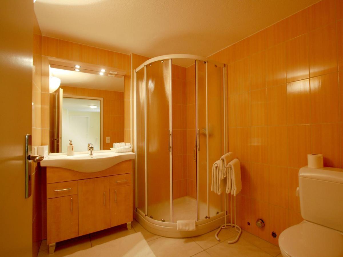 Depandance Garni Golf Apartman Ascona Kültér fotó