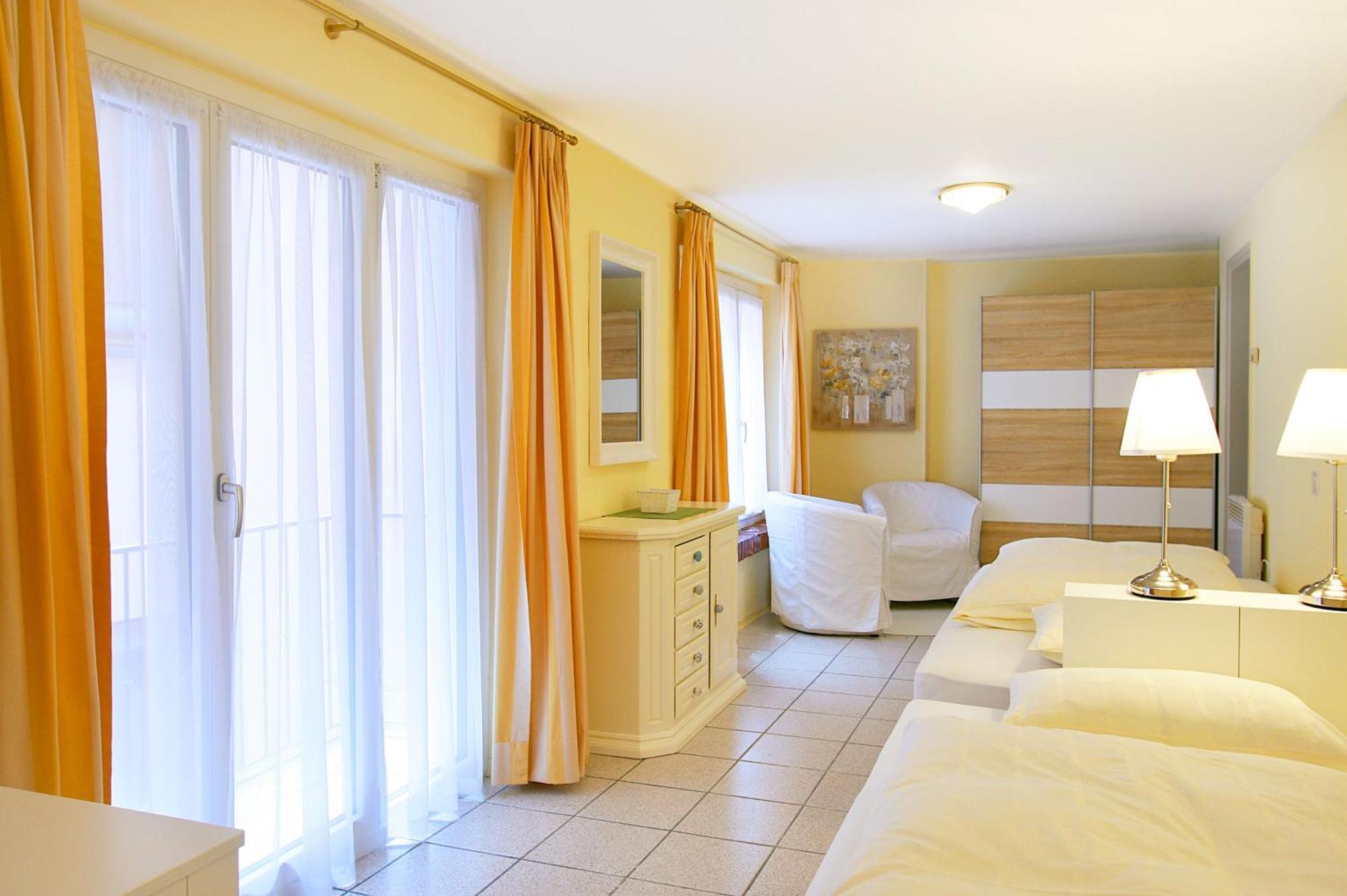 Depandance Garni Golf Apartman Ascona Kültér fotó